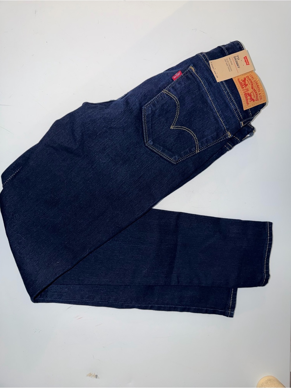 Levi's 711 Skinny Jeans in Dark Blue - Picture 2 of 2